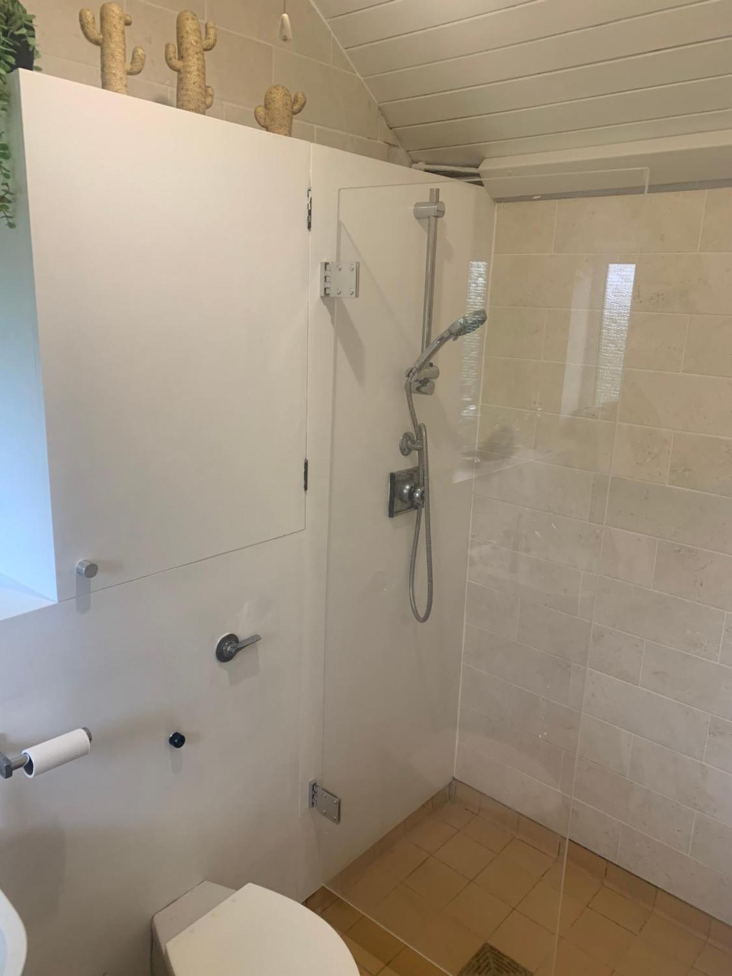 Newly Refurbished One Bedroom With Additional Sofa Bed Self Contained Flat In Garden Abbots Langley エクステリア 写真